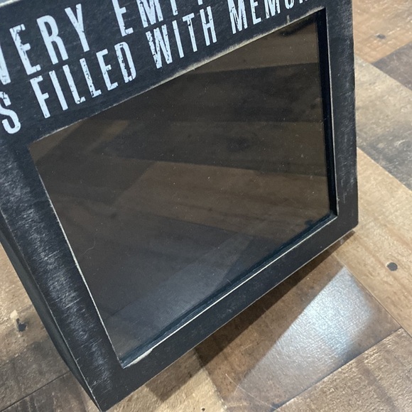 Wine cork shadow box - Picture 3 of 6